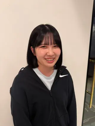 ミディアム 川島 捺のヘアスタイル