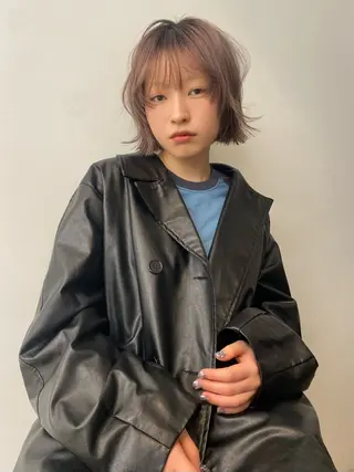 ショート カラー shuri/透明感カ ラー/レイヤーカットのヘアスタイル