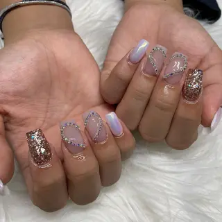 ミディアム ネイル Y. Sのネイルデザイン