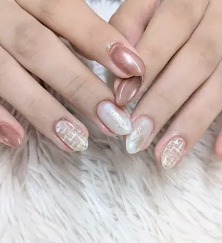 ネイル 會田 瑠衣のネイルデザイン