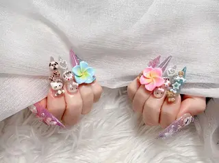 ネイル ENsalon AKIRAのネイルデザイン