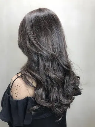 セミロング カラー 【透明感、艶髪】西村 有司のヘアスタイル