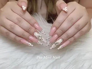 ネイル Pio Mielのネイルデザイン