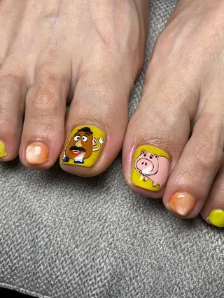 ネイル MIKA 🍊のネイルデザイン