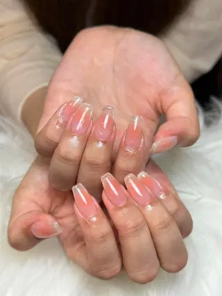 ネイル T.Lee Nail Lilyのネイルデザイン