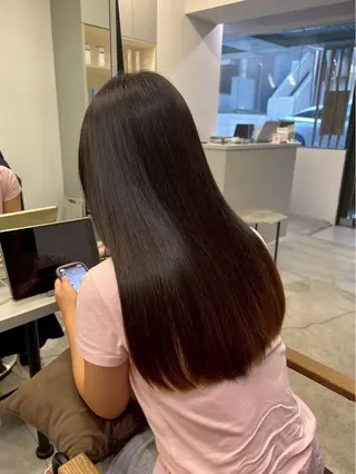 ロング パーマ 韓国×艶ハイトーンが かわいい✨️リオ🍒のヘアスタイル