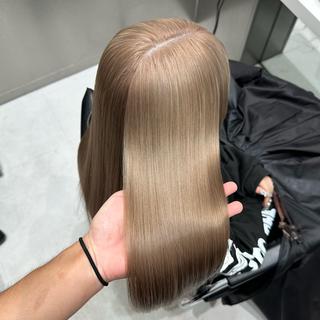 ロング カラー 💫艶ハイトーン×髪 質改善💫リュウトのヘアスタイル