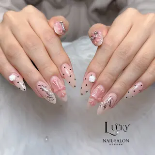 ネイル Lucky Nail Salonのネイルデザイン