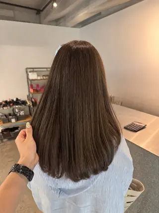 セミロング 佐藤 世怜奈のヘアスタイル