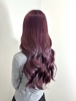 ロング カラー 山路 結花のヘアスタイル