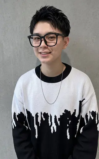 メンズ 宝塚南口徒歩2分 ルイスのヘアスタイル