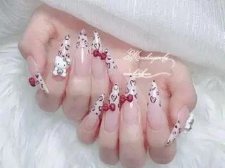 ネイル 🎀Reina🎀 長さ出し新宿のネイルデザイン