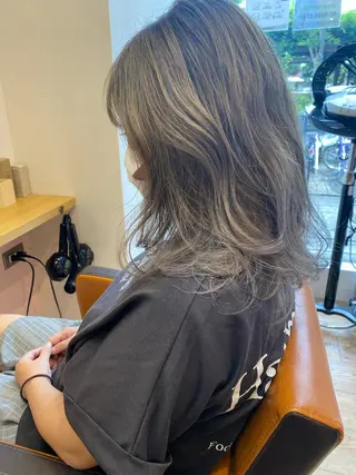 ミディアム 中川 勝友のヘアスタイル