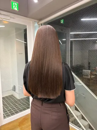 ロング 𝐀𝐦𝐞𝐫𝐢 /透明感カラーのヘアスタイル