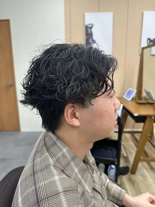 パーマ メンズ シシド イブキのヘアスタイル