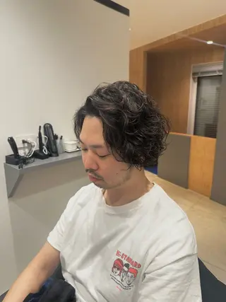 ミディアム パーマ メンズ 🔥メンズ特化 /パーマ&カット🌀のヘアスタイル