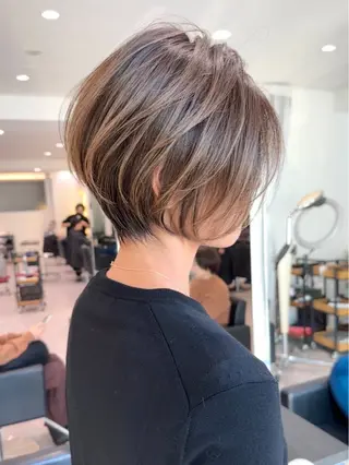 カラー 織江 叶夢のヘアスタイル