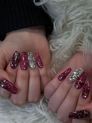 セミロング めぐみのネイルサロン スタッフ練習のネイルデザイン