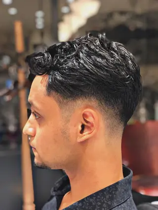 ショート メンズ 山﨑 愛也のヘアスタイル
