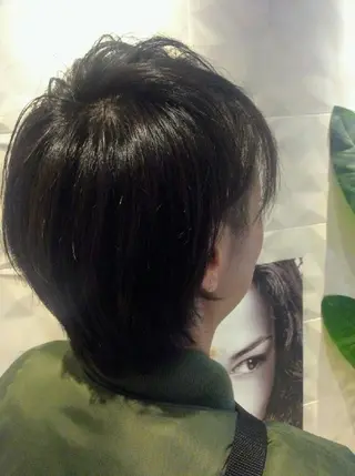 ショート カラー 畠村 美智子のヘアスタイル