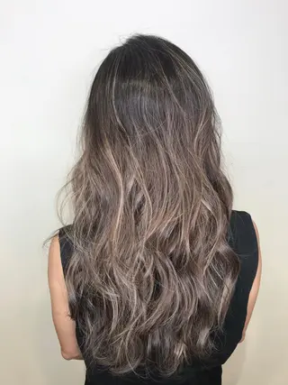 セミロング カラー 髪質改善カラー韓国風 レイヤーtudaのヘアスタイル
