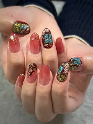 ネイル FIORITURA Maikoのネイルデザイン