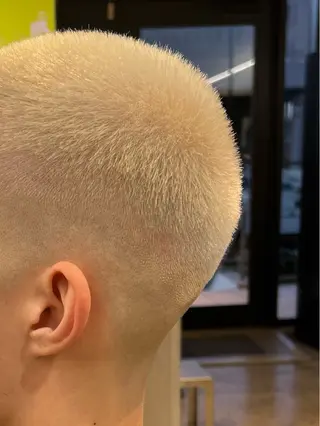 ショート メンズ メンズカット✂️ スキンフェード伊藤陸のヘアスタイル