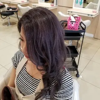 ロング カラー 山内 佐江子のヘアスタイル