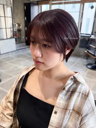 ショート カラー 佐伯 桃のヘアスタイル