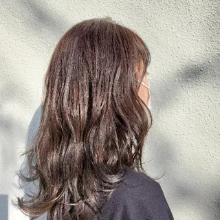ミディアム 社内カット講師・店長 菅原賢一のヘアスタイル