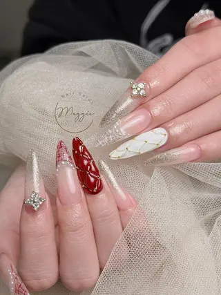 ネイル Maggie Nail🦩のネイルデザイン