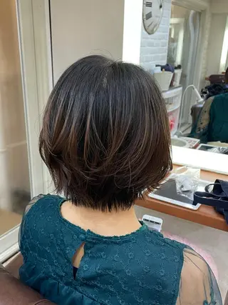 ショート Aujua ソムリエ 勝又舞夏のヘアスタイル