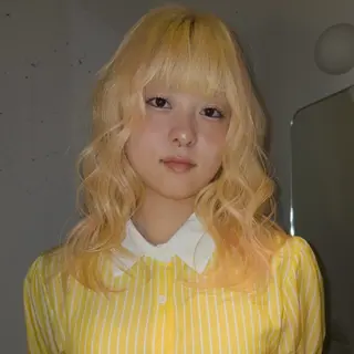 セミロング SITY. NENE /カラーモデルのヘアスタイル