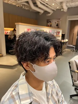 ショート パーマ メンズ 梅田茶屋町メンズ 専門美容師 山元一平のヘアスタイル