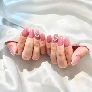 ネイル WISTERIA ainaのネイルデザイン