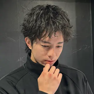 ショート パーマ メンズ スパイキーショート 心斎橋【戸兵吏駒】のヘアスタイル