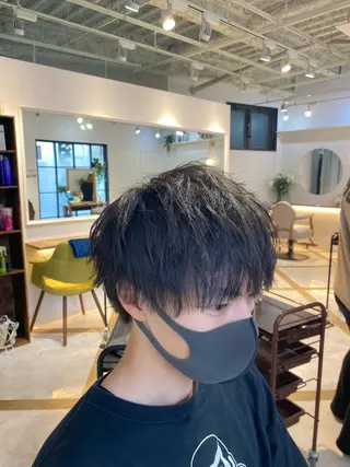 ショート カラー パーマ メンズ ハイトーン&透明感 カラー☘️片山優陽のヘアスタイル