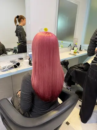 セミロング カラー ブリーチカラー 🩵MIZUKIのヘアスタイル