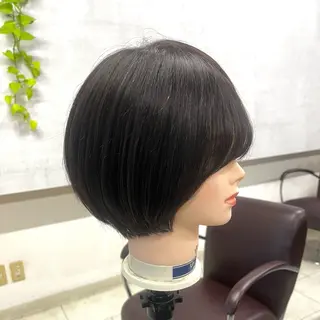 ショート yura /レイヤーカットのヘアスタイル