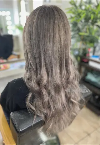 ミディアム カラー 🐥こ ま🐥のヘアスタイル