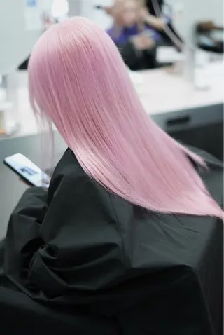 ロング 長谷川 日南のヘアスタイル