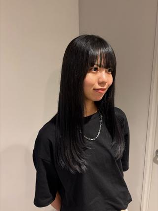 ロング カラー 藤田 小波のヘアスタイル