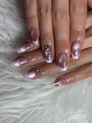 ネイル LAVISH 大和店 🤱子連れ大歓迎のネイルデザイン