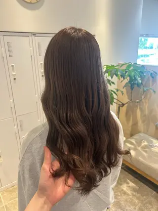 セミロング カラー 青山 里帆のヘアスタイル