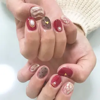 ネイル 板垣 綾乃のネイルデザイン
