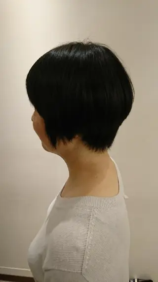 ショート 齋藤 愛美のヘアスタイル