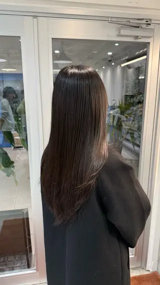 ロング にいな/ 縮毛矯正/カラー☘️のヘアスタイル
