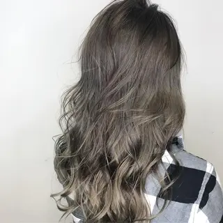 セミロング カラー 髪質改善カラー韓国風 レイヤーtudaのヘアスタイル