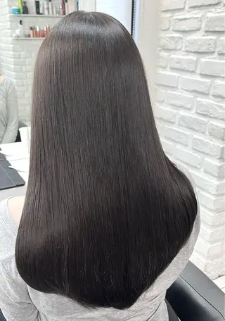 ロング カラー 【赤み消し透明感・ 育てる赤】リノ🪐のヘアスタイル