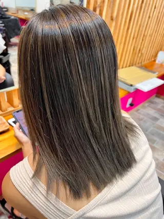 ショート カラー ヘアカラー&縮毛矯正 STAR☆RIVERのヘアスタイル